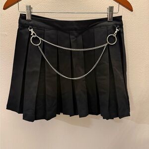 Forever 21 Black Mini‎ Skirt with Silver Chain